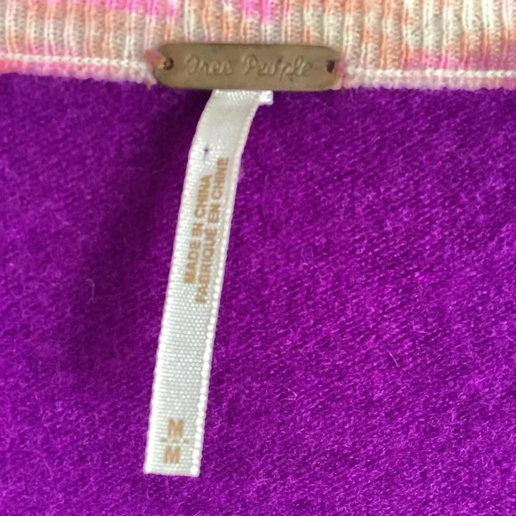 Free People Sweater Cardigan Medium Purple Wool Blend Rhinestone Embellished - Picture 3 of 10